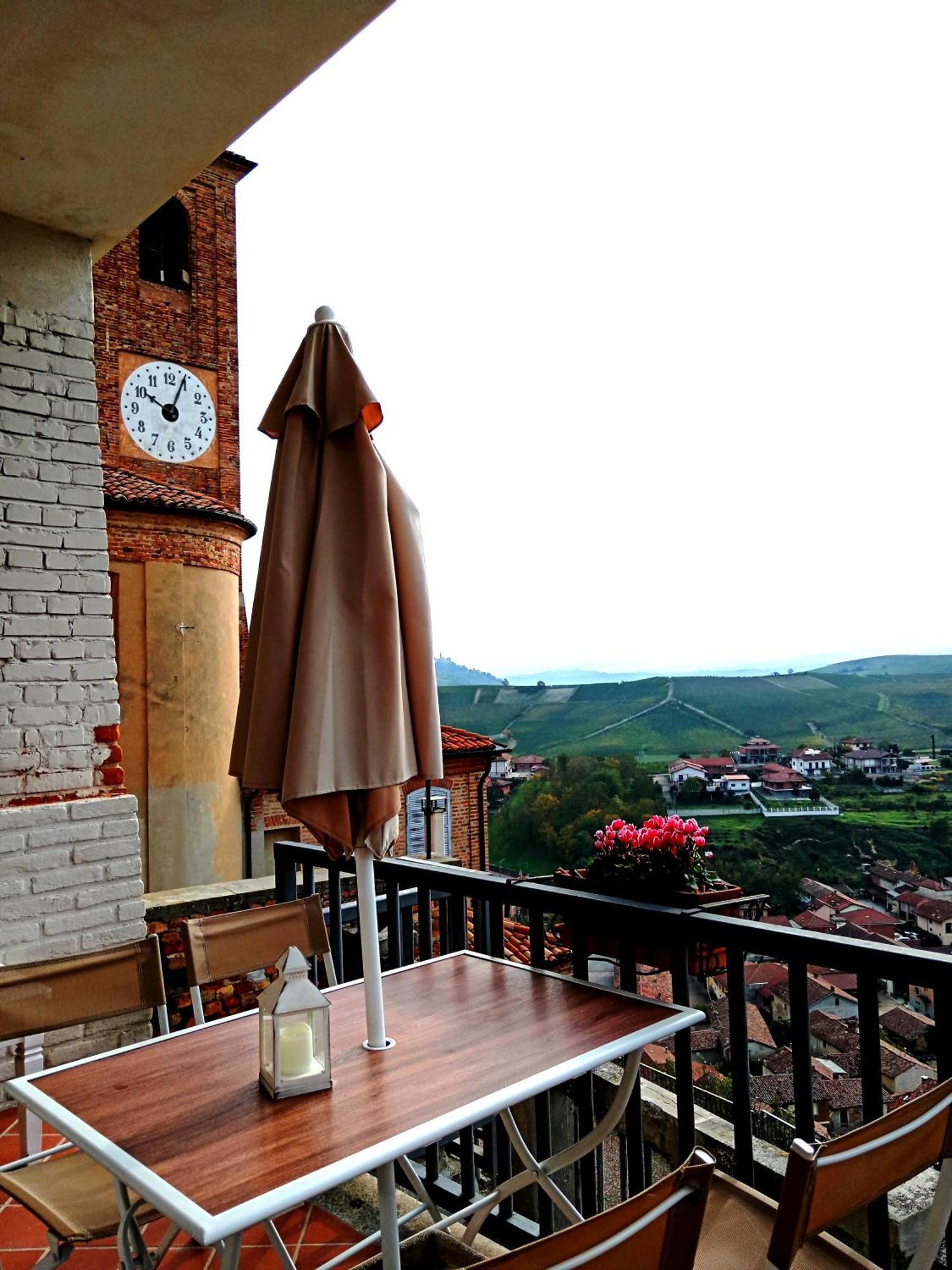 Teresa Al Belvedere Rooms&Holidayapartments Camere&Appartamenti Castellinaldo Ngoại thất bức ảnh