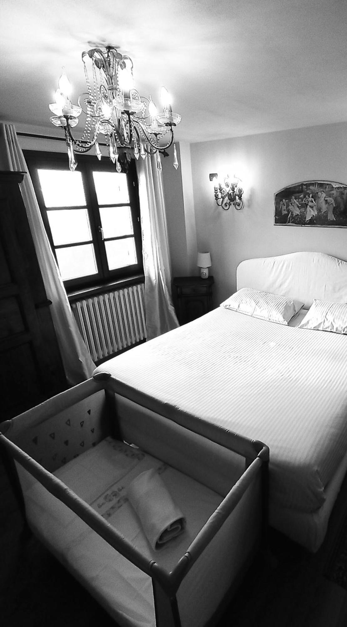 Teresa Al Belvedere Rooms&Holidayapartments Camere&Appartamenti Castellinaldo Ngoại thất bức ảnh