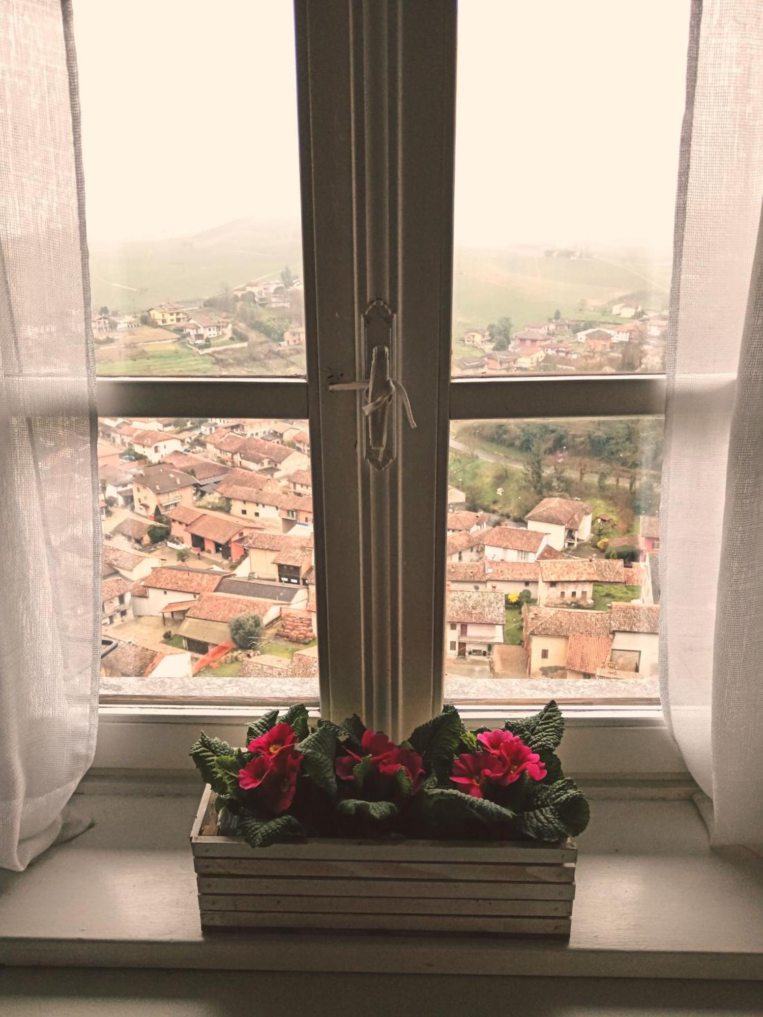 Teresa Al Belvedere Rooms&Holidayapartments Camere&Appartamenti Castellinaldo Ngoại thất bức ảnh